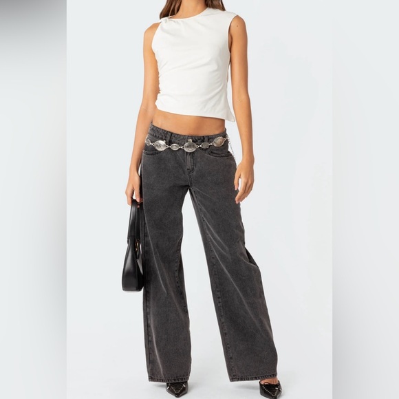 Edikted Raelynn Washed Low Rise Jeans - Picture 4 of 4